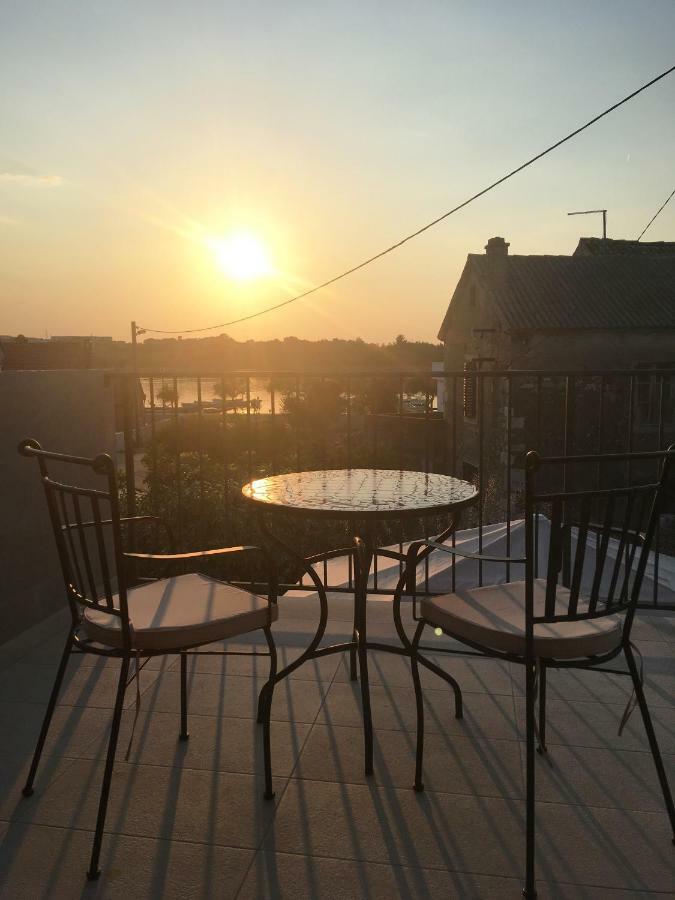 Summer House Mulac 宁 外观 照片
