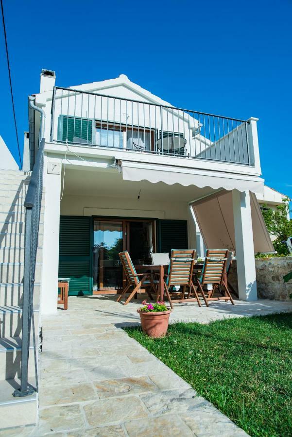 Summer House Mulac 宁 外观 照片